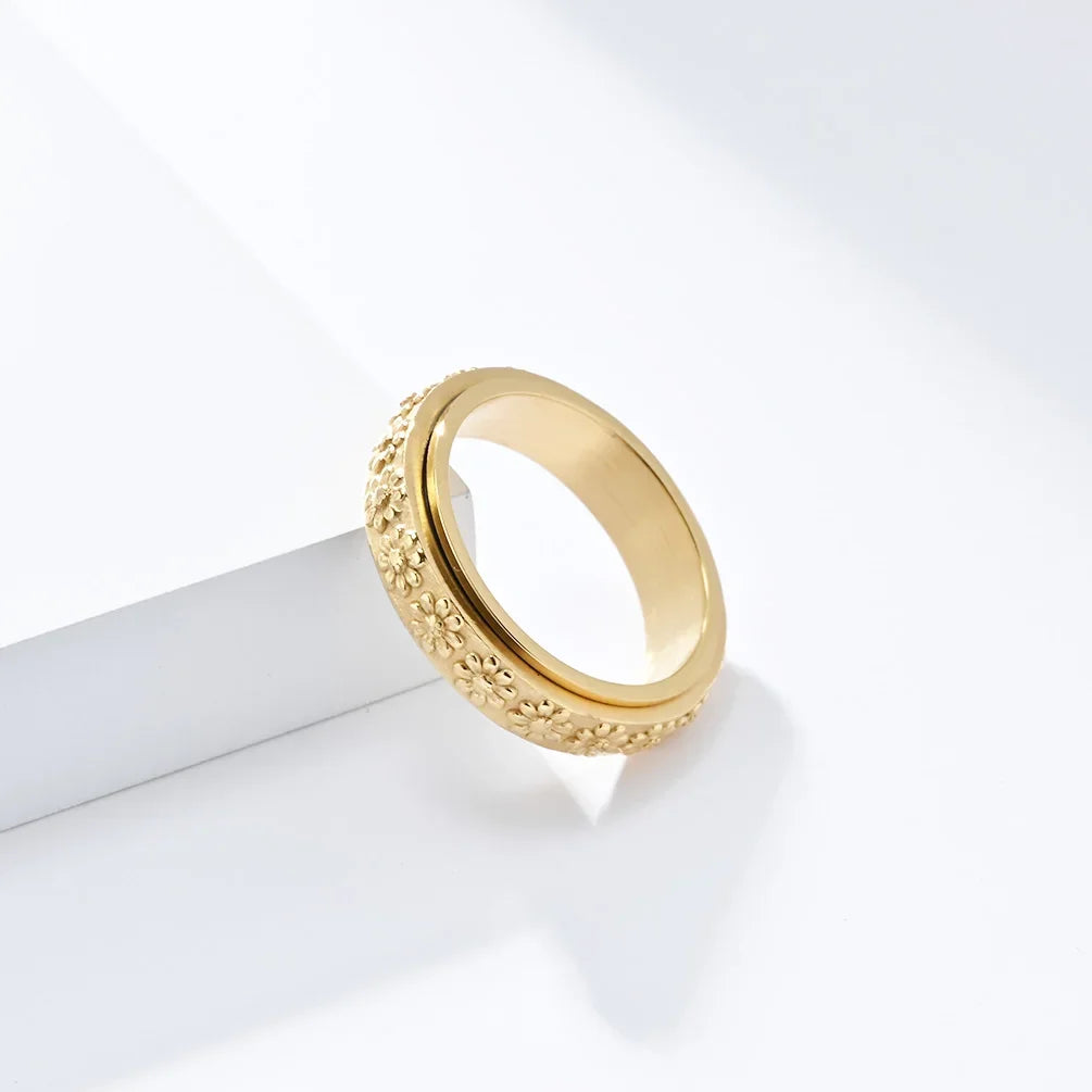 LILY ROTATING RING 